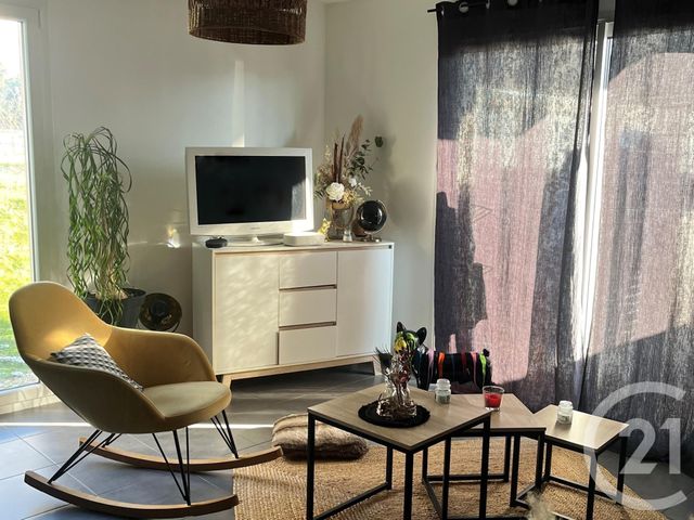 Appartement F2 à louer - 2 pièces - 46.21 m2 - CHEMAUDIN ET VAUX - 25 - FRANCHE-COMTE - Century 21 Chaprais Immobilier